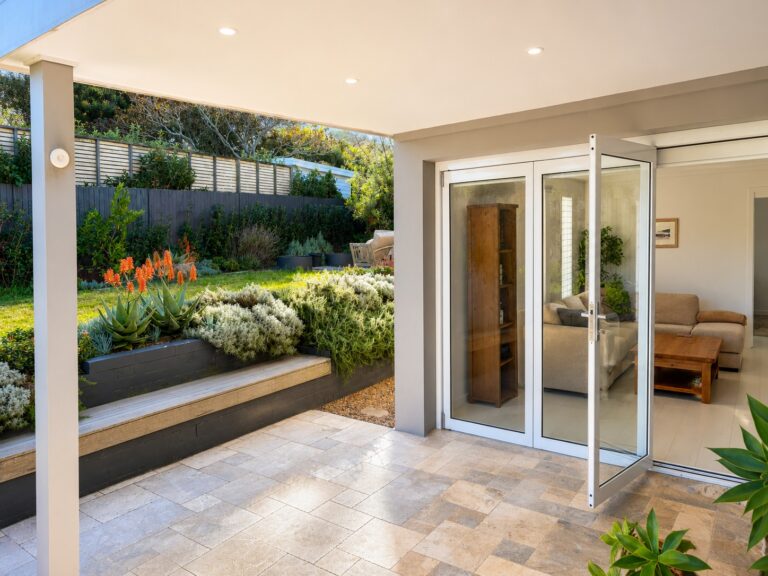 Patio 768x576