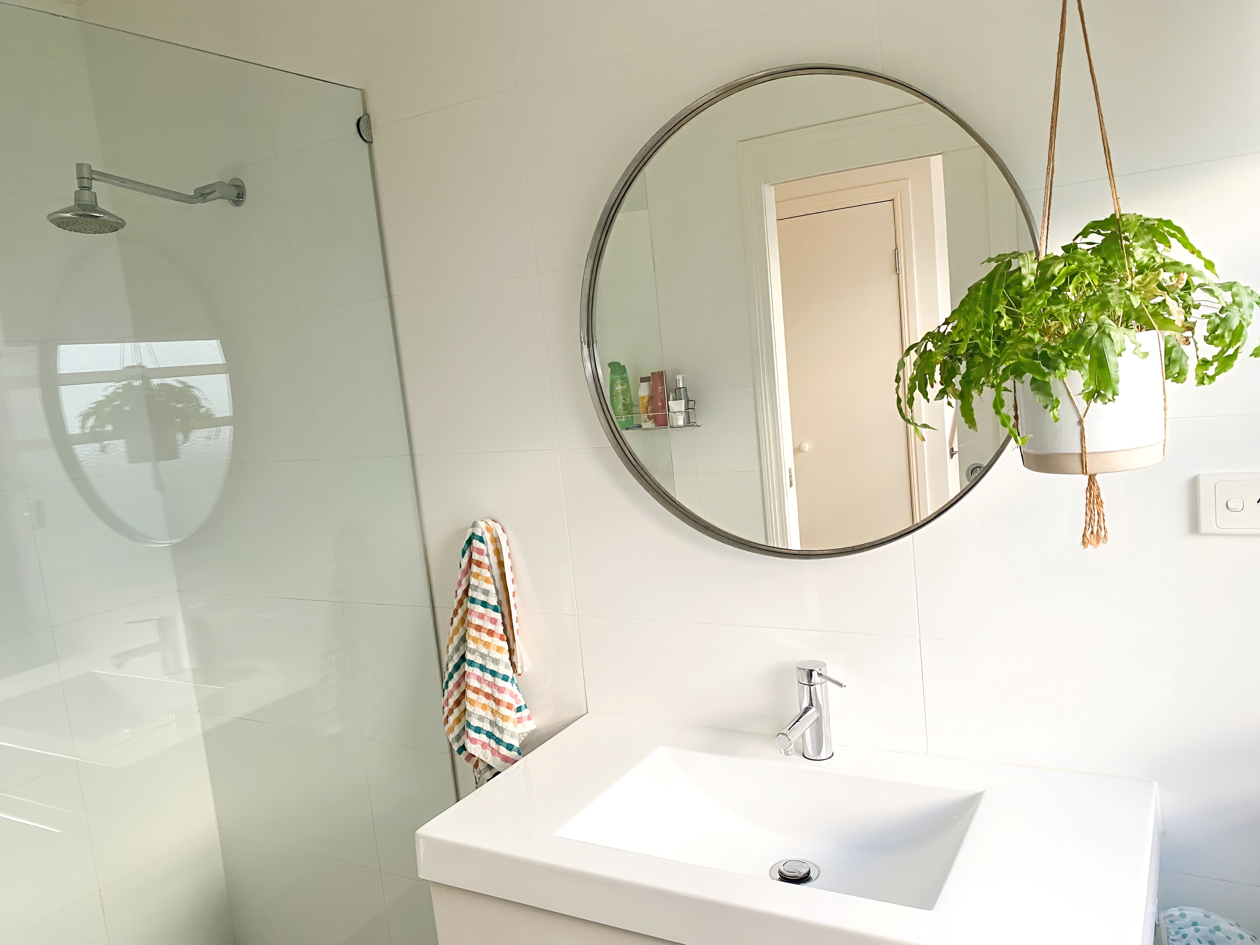 Bathroom 01