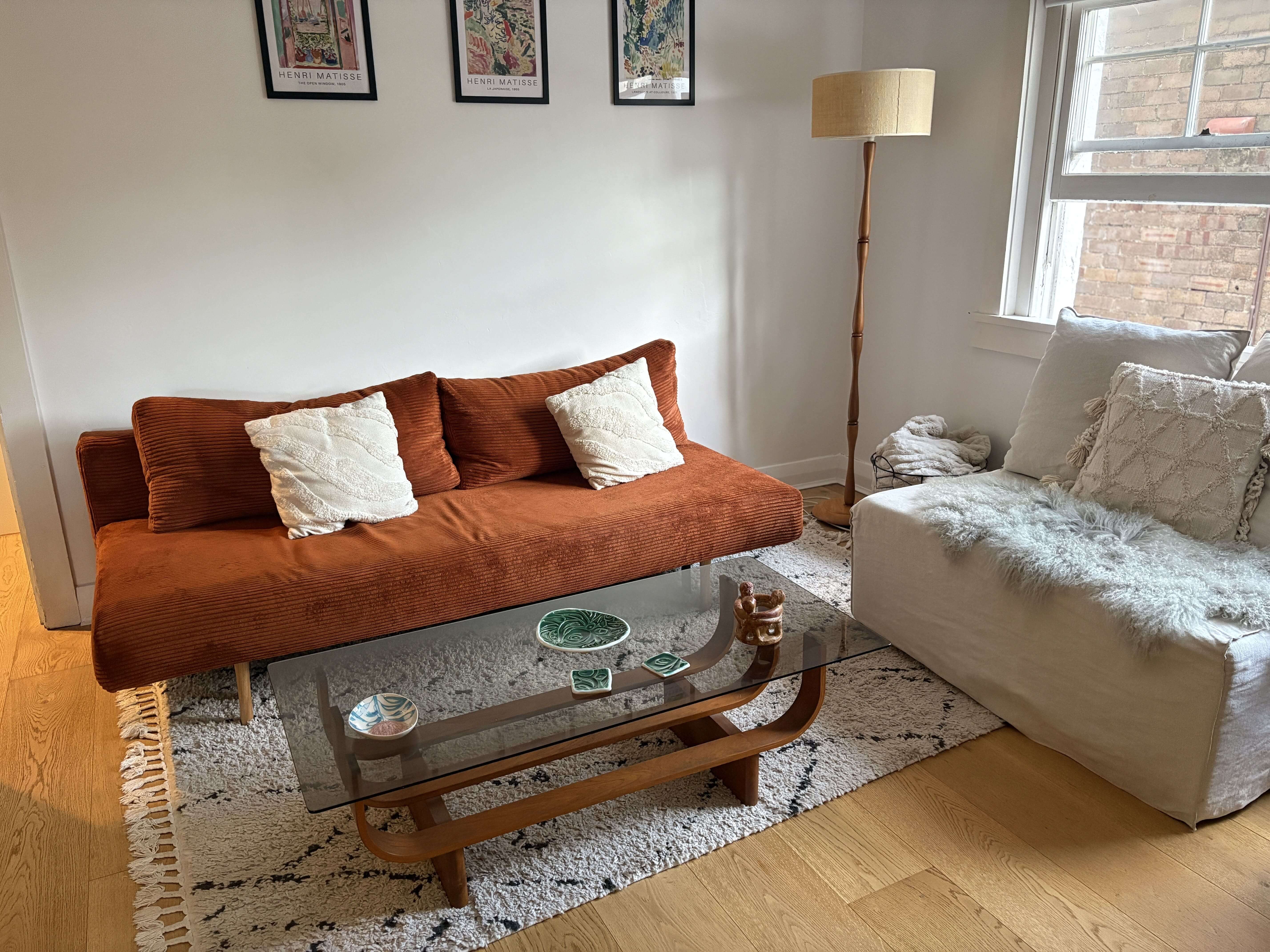 2. Cosy living room